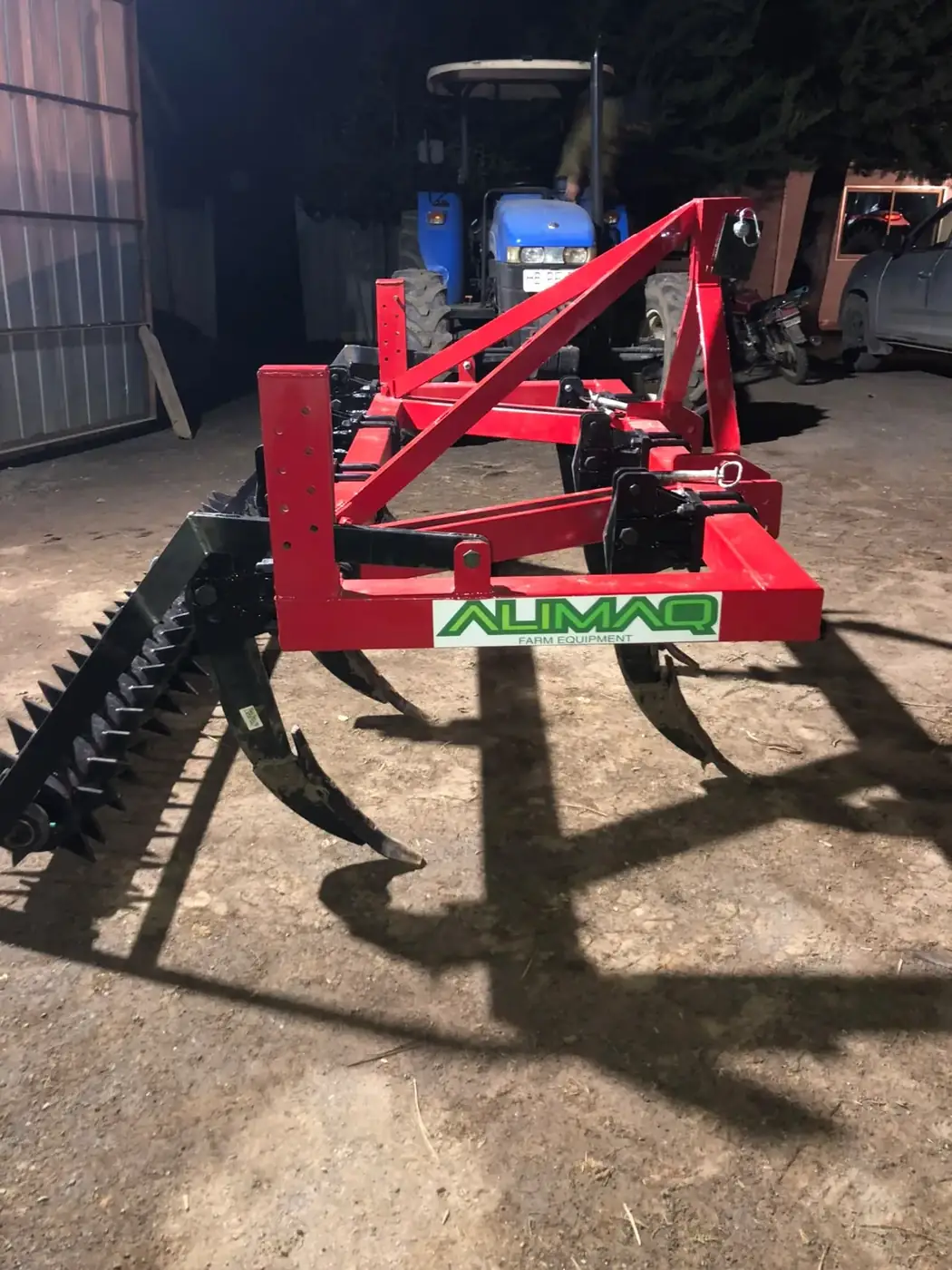 Implemento agrícola rojo ALIMAQ